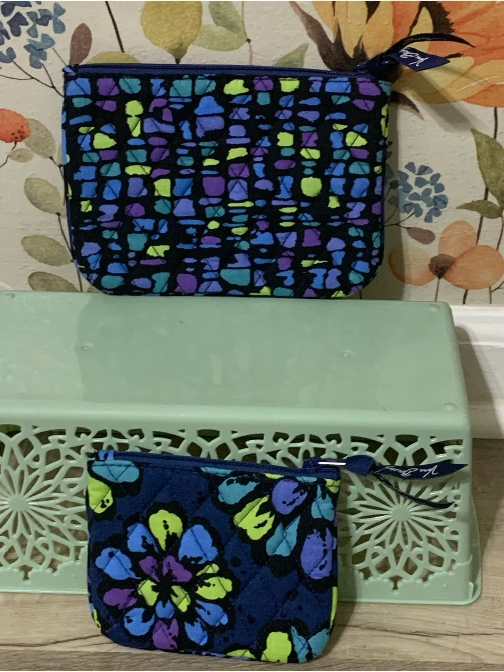 🌸 Vera Bradley Indigo Pop cosmetic Makeup Bags Quilted Zip Pouch Set Retired